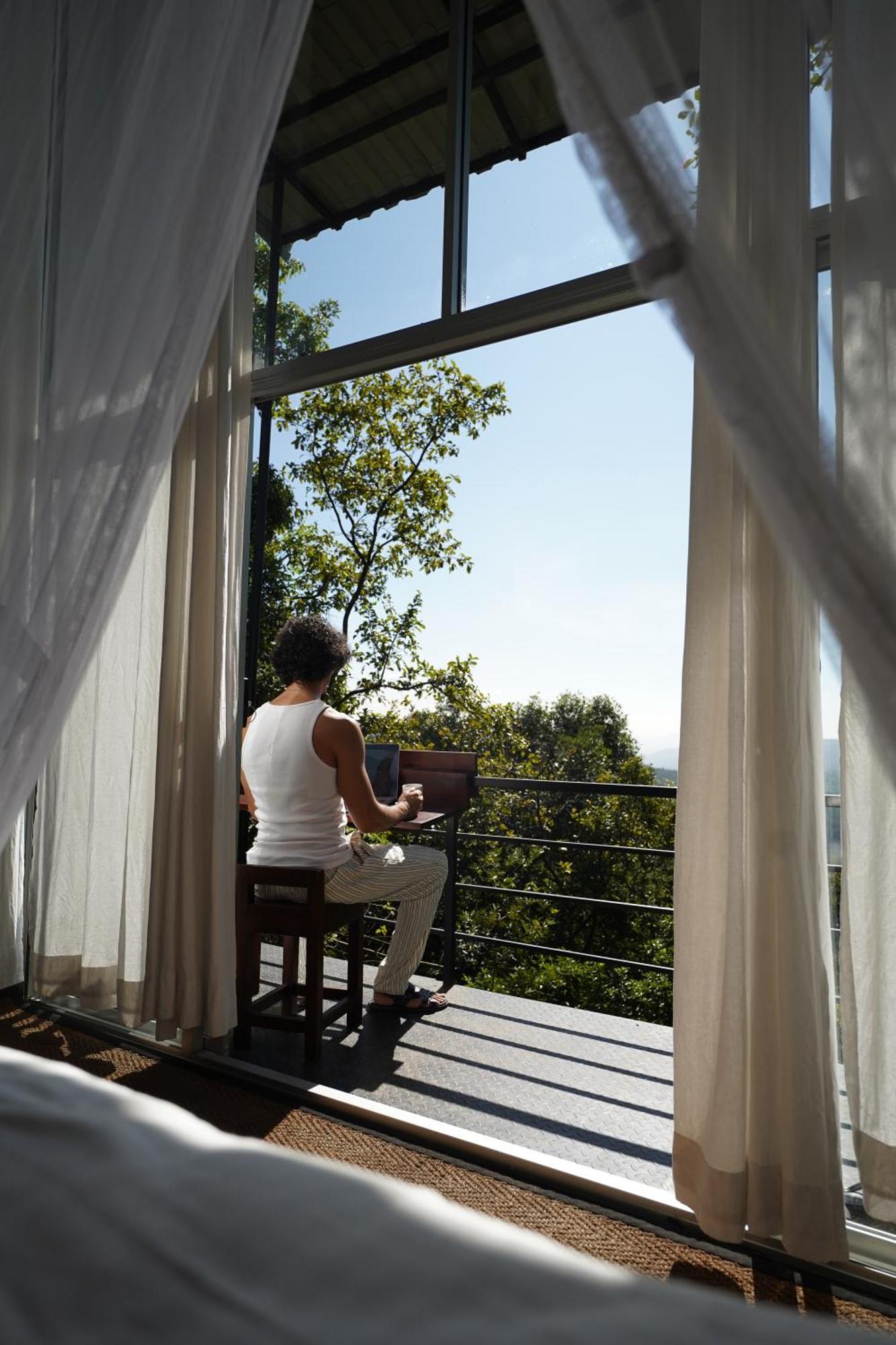 Treehouse Chalets - Luxury Getaway Within A Short Distance Of Ella Belihuloya Exterior photo