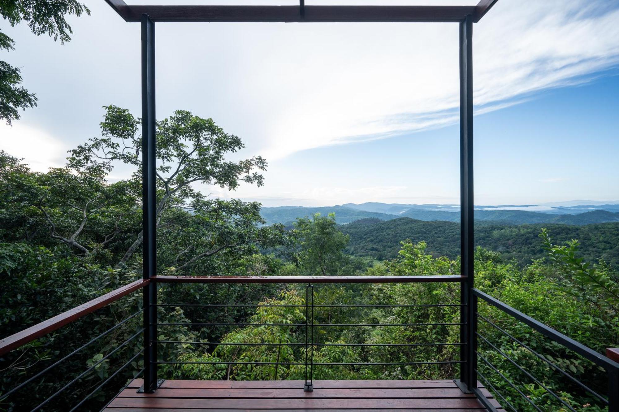 Treehouse Chalets - Luxury Getaway Within A Short Distance Of Ella Belihuloya Exterior photo