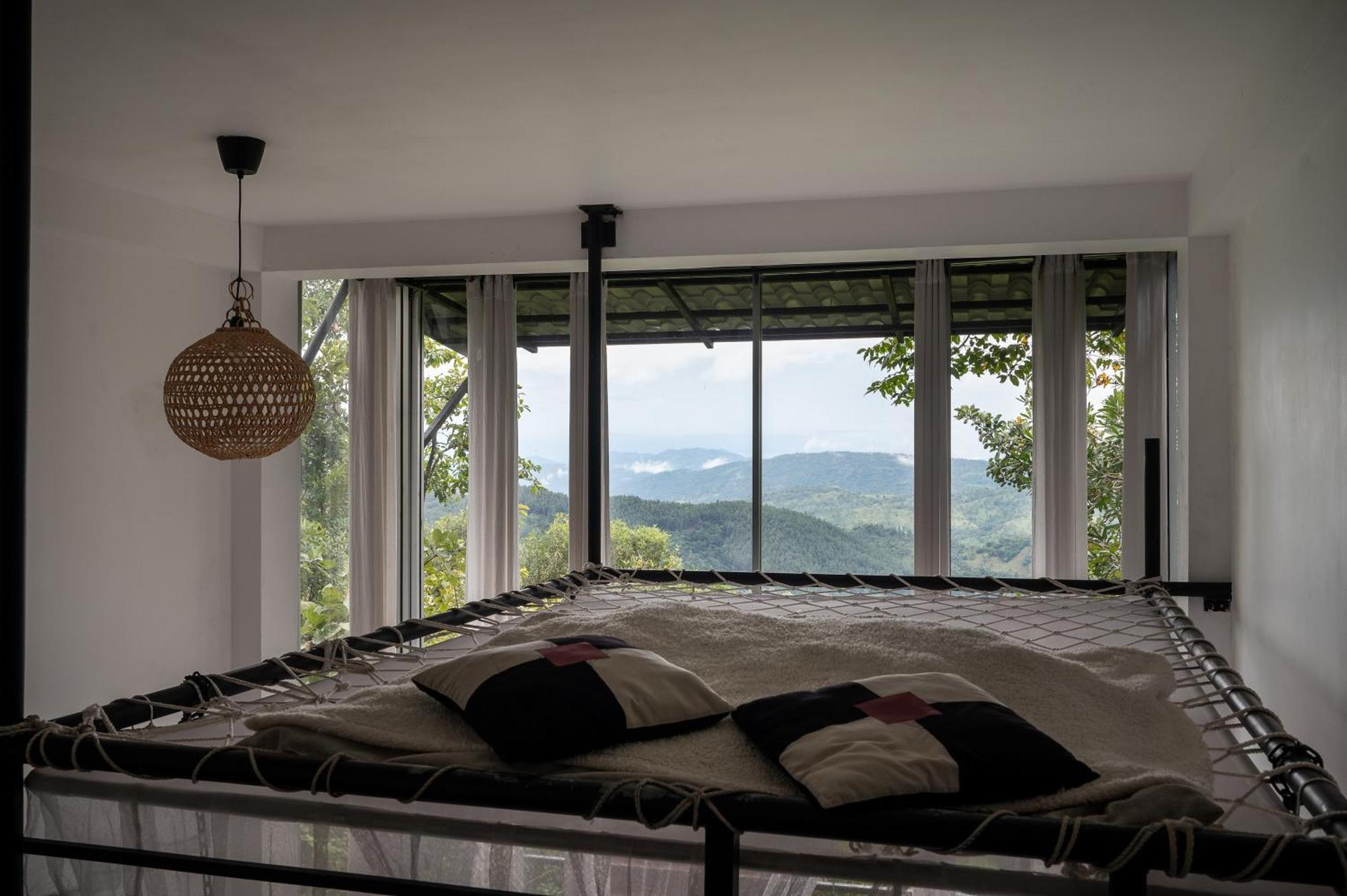 Treehouse Chalets - Luxury Getaway Within A Short Distance Of Ella Belihuloya Exterior photo