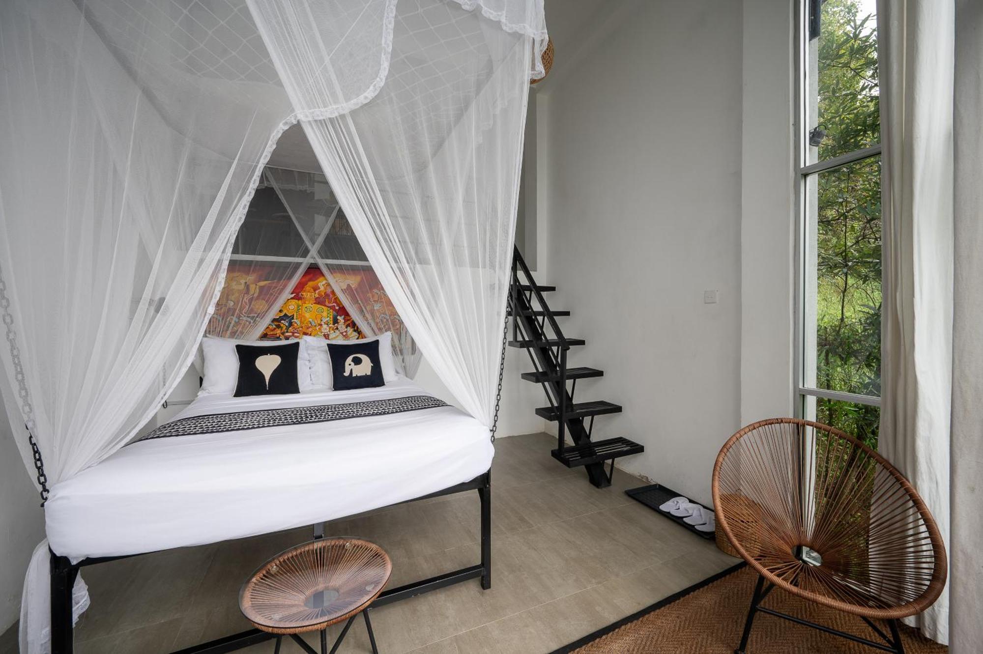 Treehouse Chalets - Luxury Getaway Within A Short Distance Of Ella Belihuloya Exterior photo