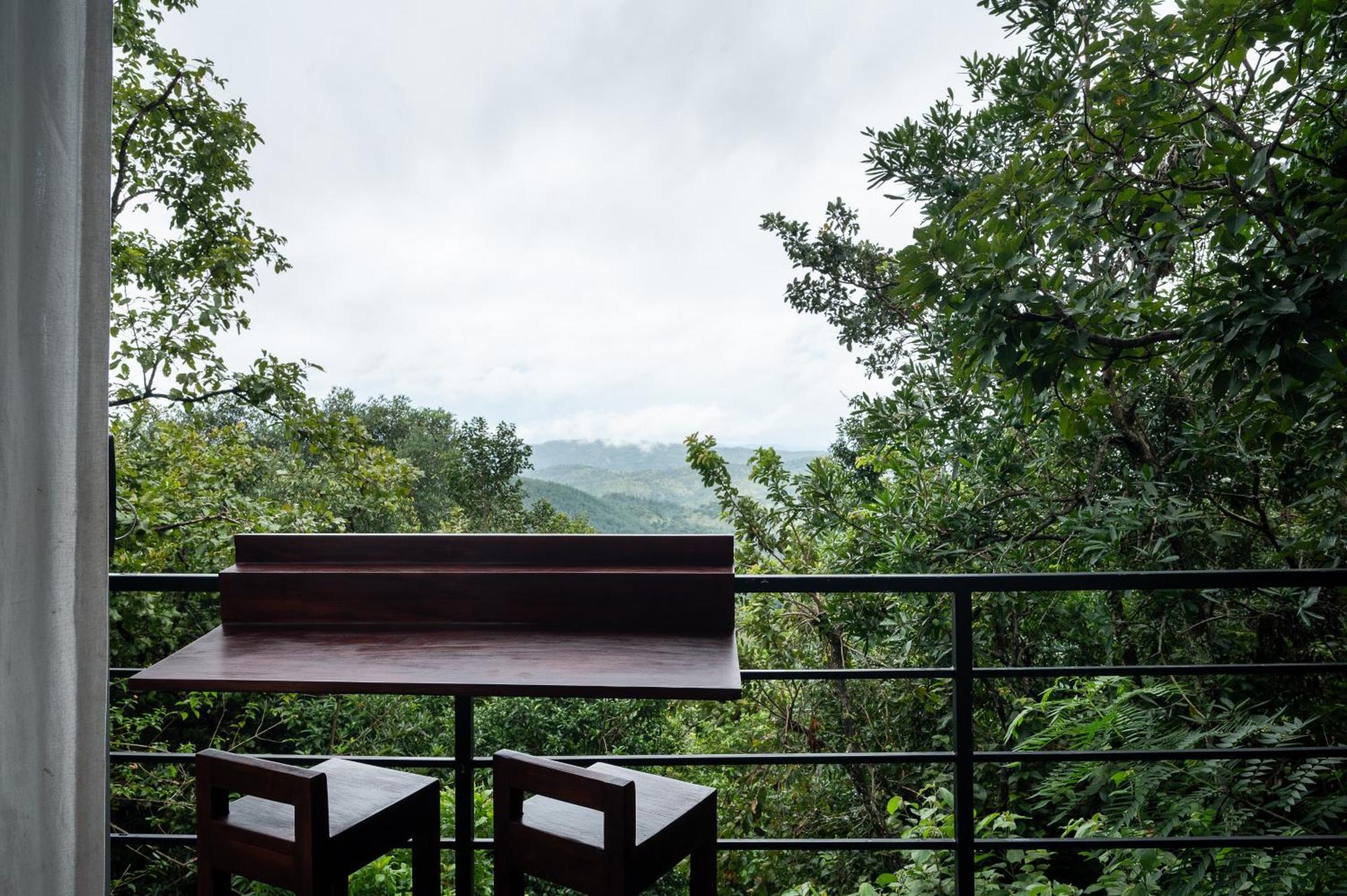 Treehouse Chalets - Luxury Getaway Within A Short Distance Of Ella Belihuloya Exterior photo
